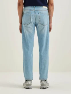 Peeg Tapered Jeans